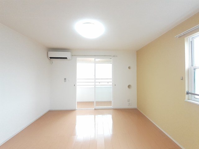 居室・リビング　ゆったり過ごせるリビングです