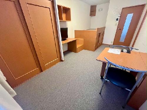 居室・リビング　設備・仕様は号室により異なる為、現状を優先いたします。