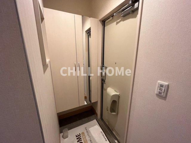 玄関　当社、チルホームのHPもご覧ください(^^)/物件情報多数♪