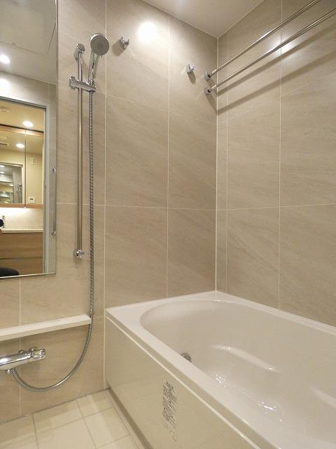 バス・シャワールーム　バス※別部屋参考写真