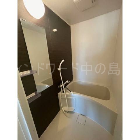 バス・シャワールーム　詳細は、ウィンドワード中の島までご相談下さい。