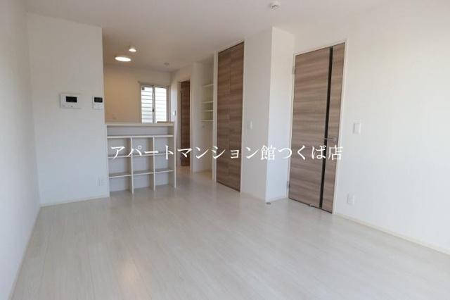 居室・リビング　反転です