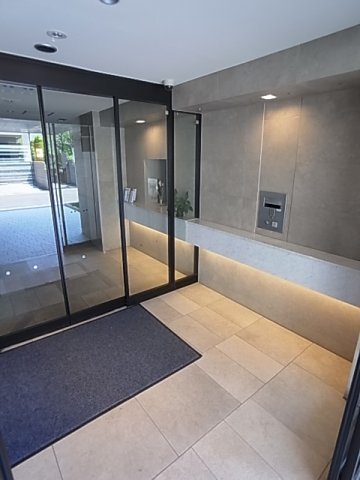 エントランス　オートロック＆防犯カメラも充実です！