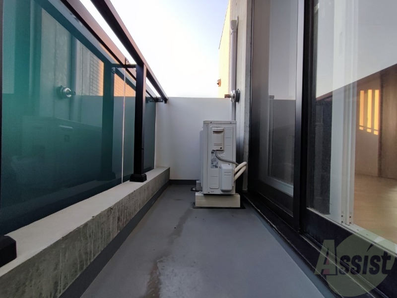 バルコニー　バルコニーです。洗濯物を干したり一息ついたりできますね！