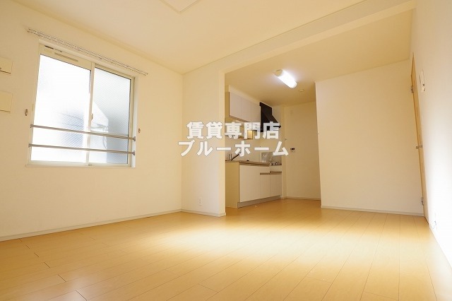 居室・リビング　10.7帖の広々としたリビング！