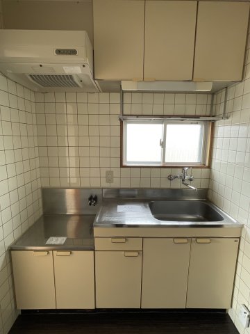 キッチン　2022年4月撮影※現況を優先致します。