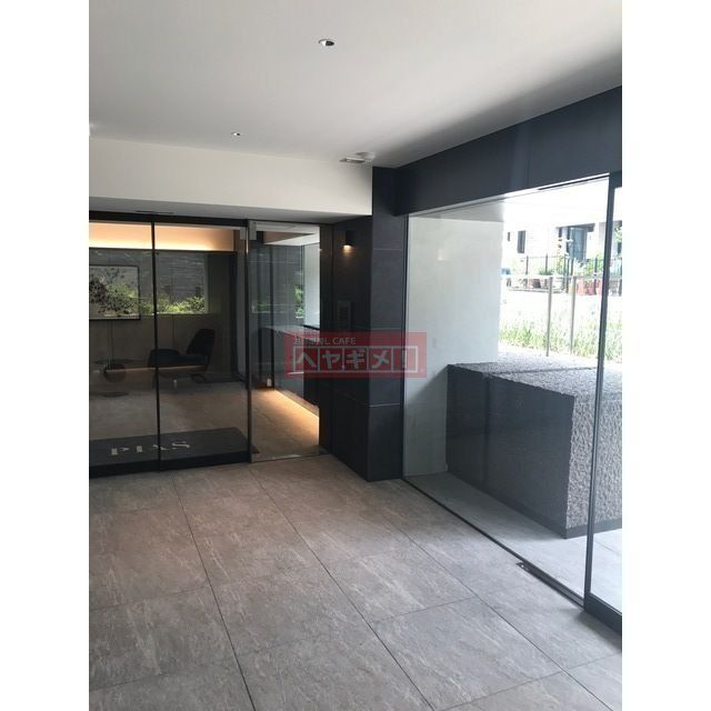 セキュリティ　エントランス