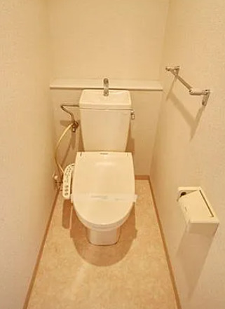 トイレ　別部屋の写真を使用しております。