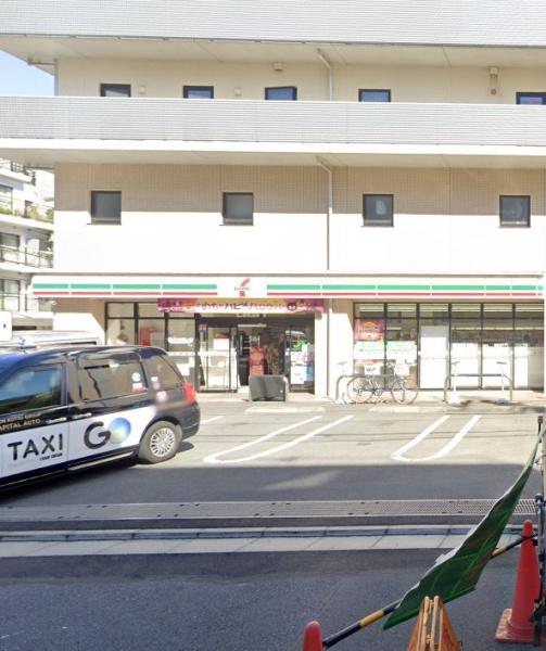 コンビニ　セブンイレブン初台店（コンビニ）まで344m