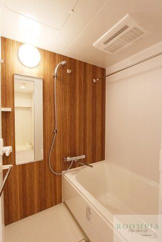 バス・シャワールーム　洗面