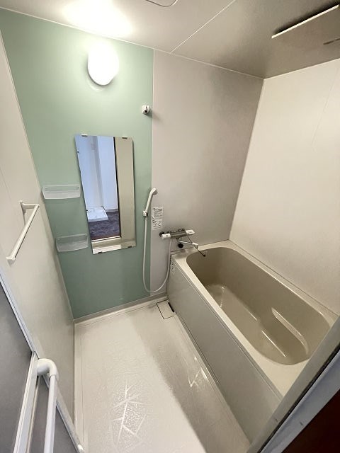 バス・シャワールーム　ゆったり過ごせるお風呂です