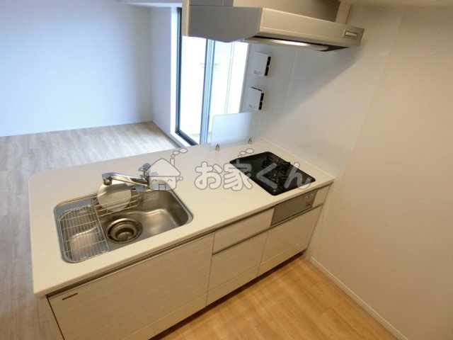 キッチン　二口ガスコンロ付きシステムキッチン