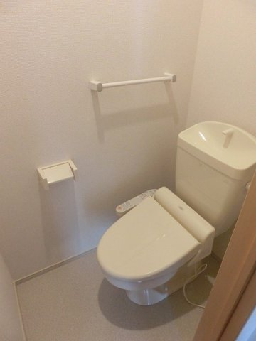 トイレ　ゆったりとした空間のトイレです