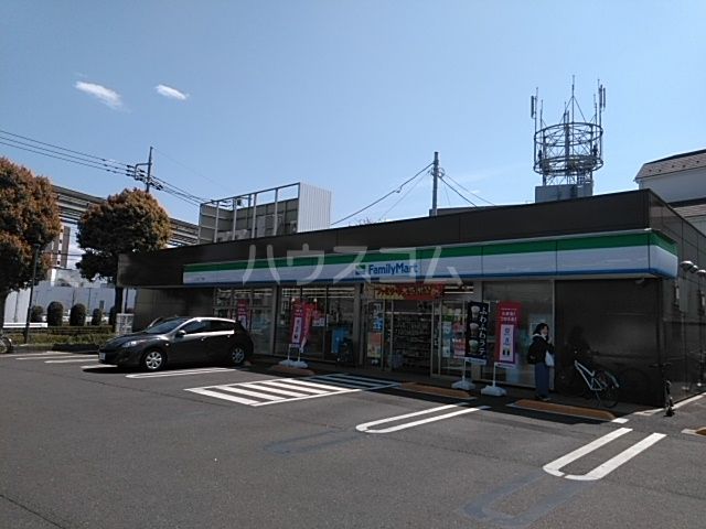 コンビニ　ファミリーマート（コンビニ）まで474m