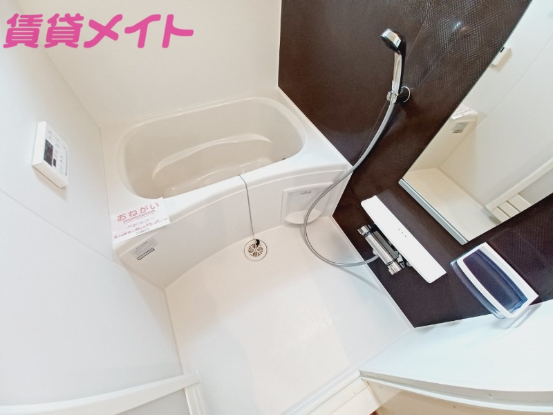 バス・シャワールーム　反転タイプ参考写真