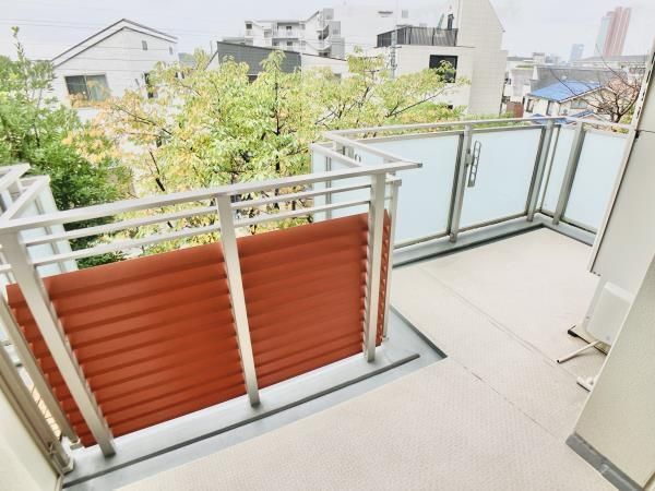 バルコニー　写真は同タイプ住居です