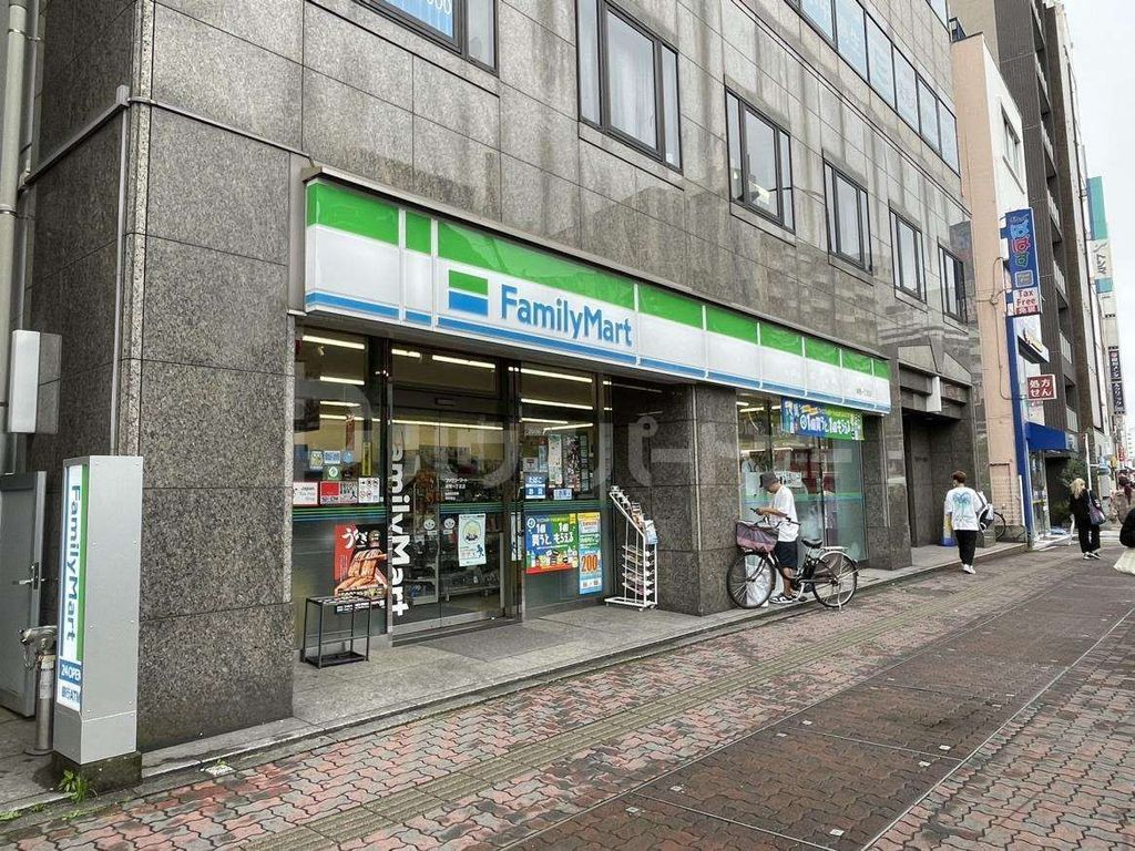 コンビニ　ファミリーマート　巣鴨一丁目店（コンビニ）まで150m