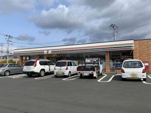 コンビニ　セブンイレブン郡山富田西店（コンビニ）まで119m