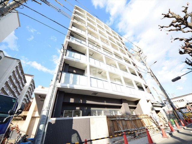 建物外観　FDS NAMBA AIRY（エアリー）　外観