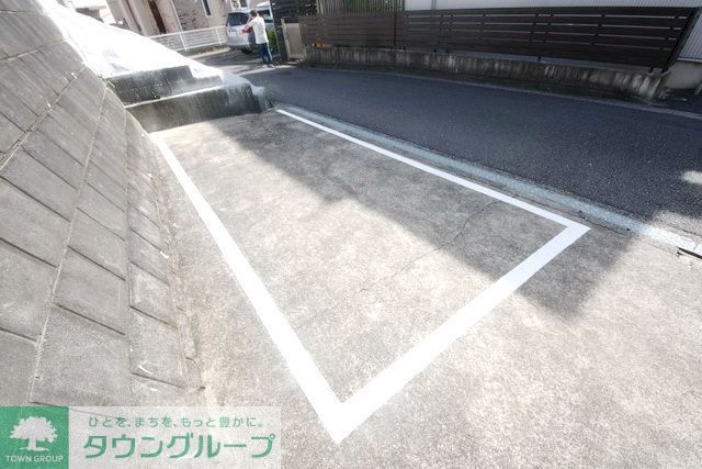 駐車場　★敷地内駐車場2台あり★※現在満車