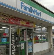 コンビニ　ファミリーマート 京屋玉串元町店（コンビニ）まで595m