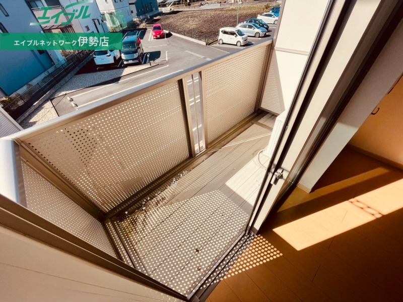 バルコニー　同タイプ部屋写真です。