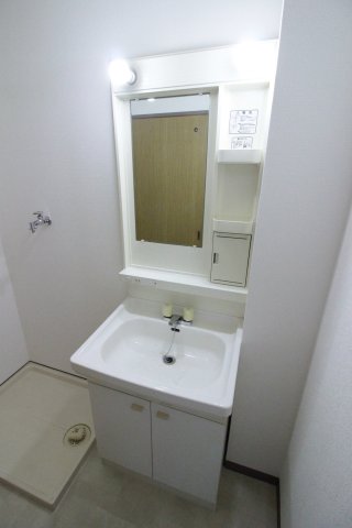 洗面設備　※写真は302号室