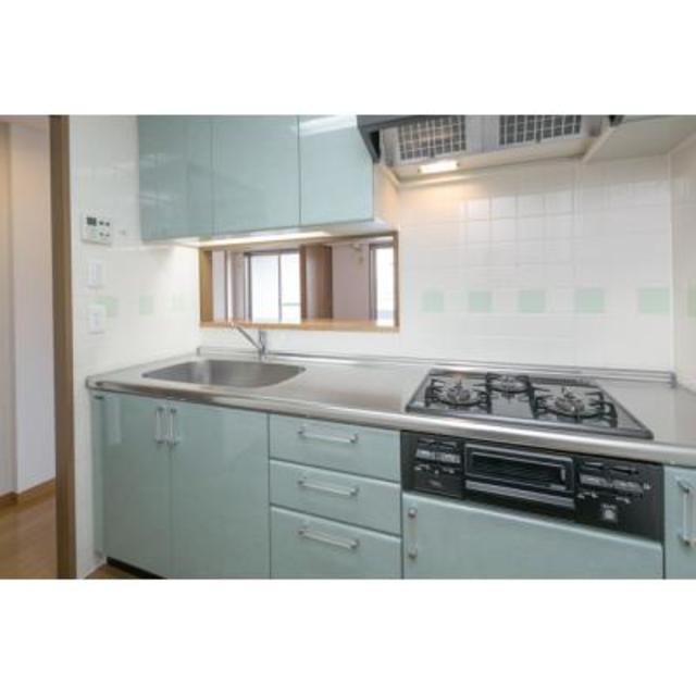 キッチン　※写真は同タイプ住戸です。