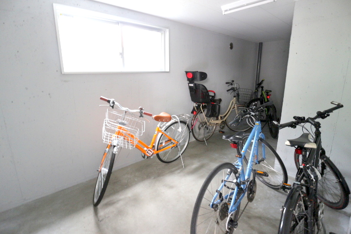 その他共有部分　☆屋内駐輪場☆