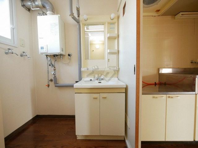 洗面設備　シャンドレはもはや必須アイテムですね♪
