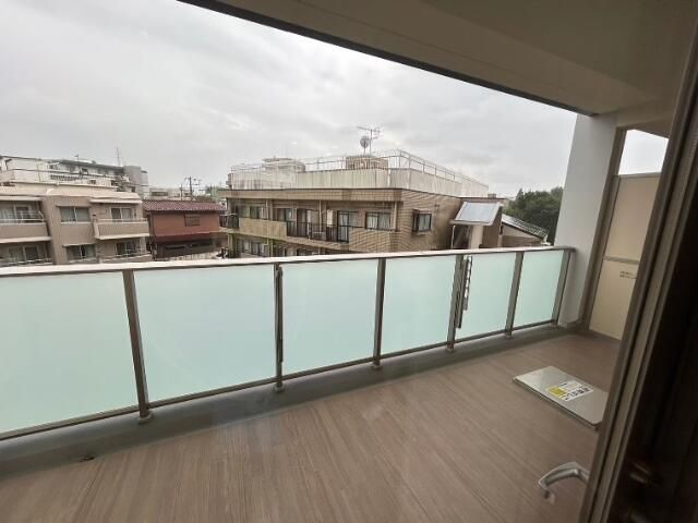 バルコニー　バルコニー付きです