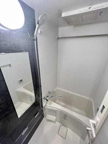 バス・シャワールーム　ゆったり過ごせるお風呂です
