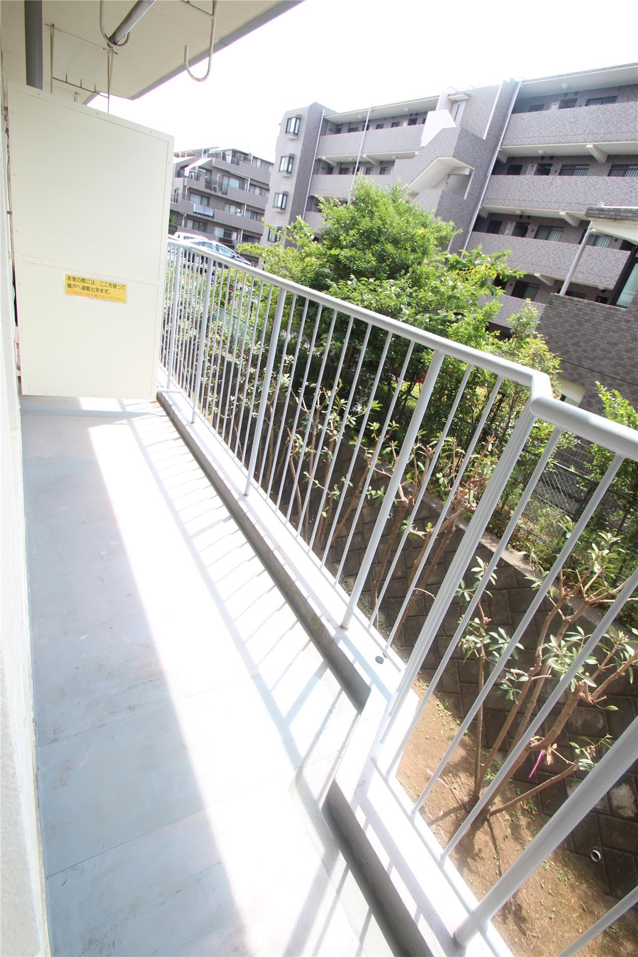 バルコニー　同物件別のお部屋の写真のため、実際とは異なる場合がございます