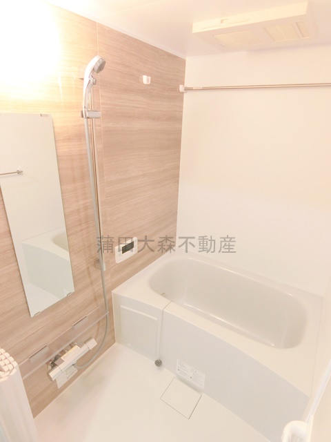 バス・シャワールーム　追焚+浴室乾燥機付きのバスルーム　お風呂