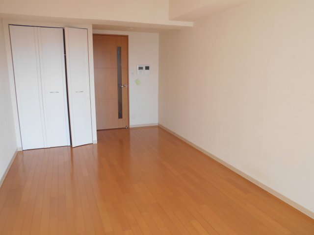 フェニックスレジデンス堺東の居間写真