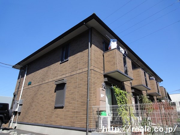 ＪＲ中央線 三鷹駅 バス乗車時間：22分 最寄りバス停で下車 徒歩2分 築17年