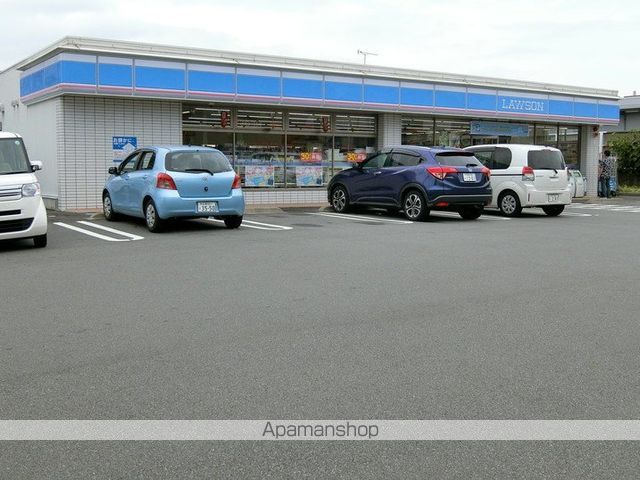 コンビニ　ローソン（コンビニ）まで655m