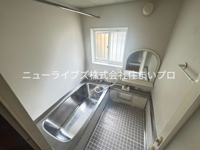 京阪本線 寝屋川市駅 徒歩12分 3階建 築35年の風呂写真