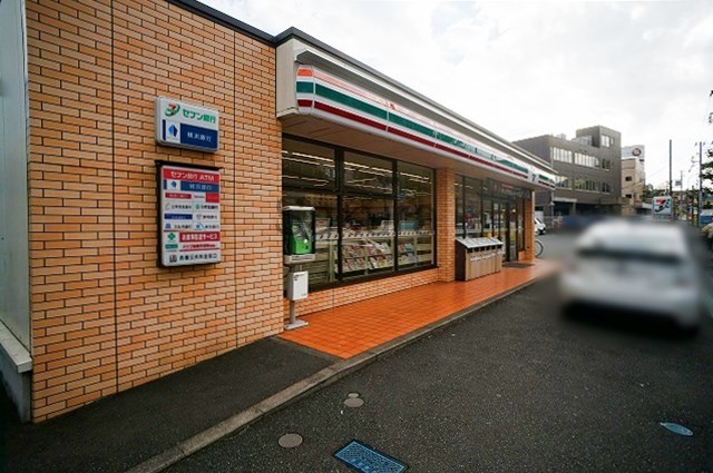 コンビニ　セブンイレブン横浜日野2丁目店（コンビニ）まで674m