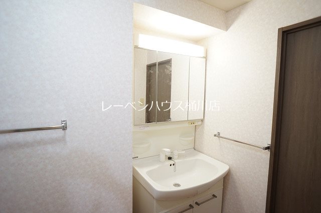 洗面設備　レーベンハウス桶川店へ　048-787-5511