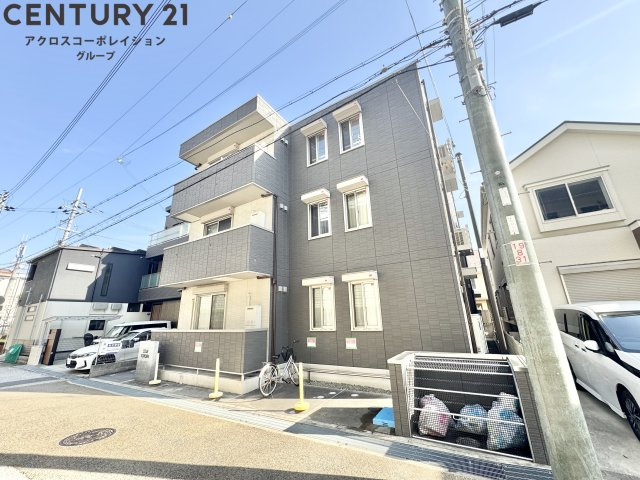建物外観　オートロック付きで外部からの出入りがなく安心です♪