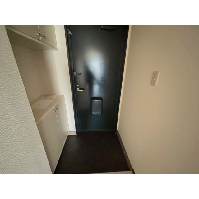 玄関　収納もある玄関です