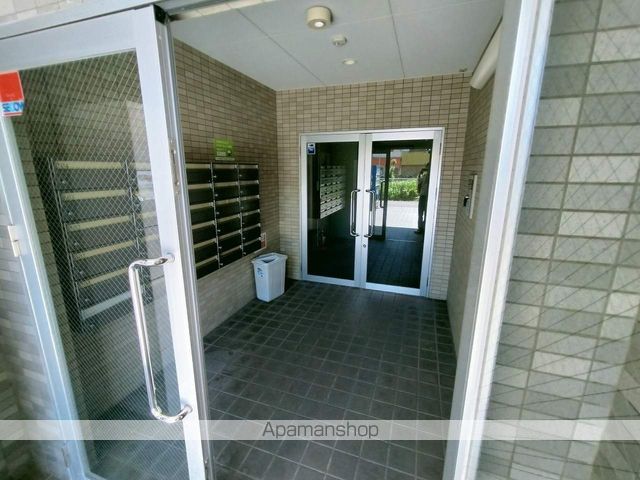 地下鉄谷町線 野江内代駅 徒歩12分 8階建 築18年の外観写真