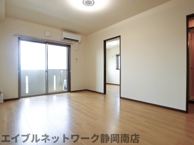居室・リビング　使いやすいリビングです