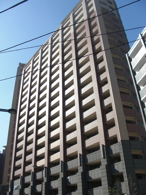 リーザス大阪の建物外観