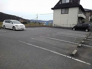 【レオパレスＫＯＦＵの駐車場】