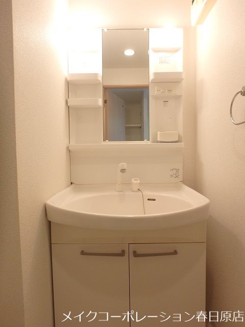 洗面設備　写真は同型タイプ