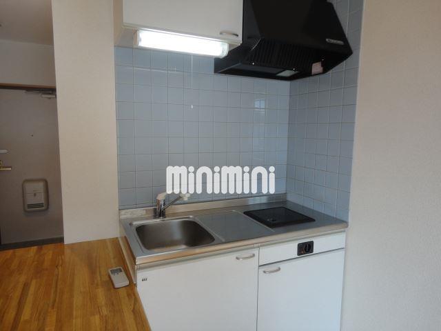 キッチン　コンパクトながら使いやすいキッチン