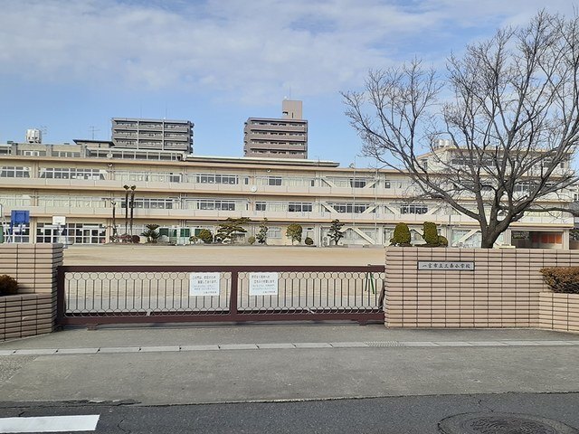 【Ａ・Ｃｉｔｙ一宮三条の小学校】