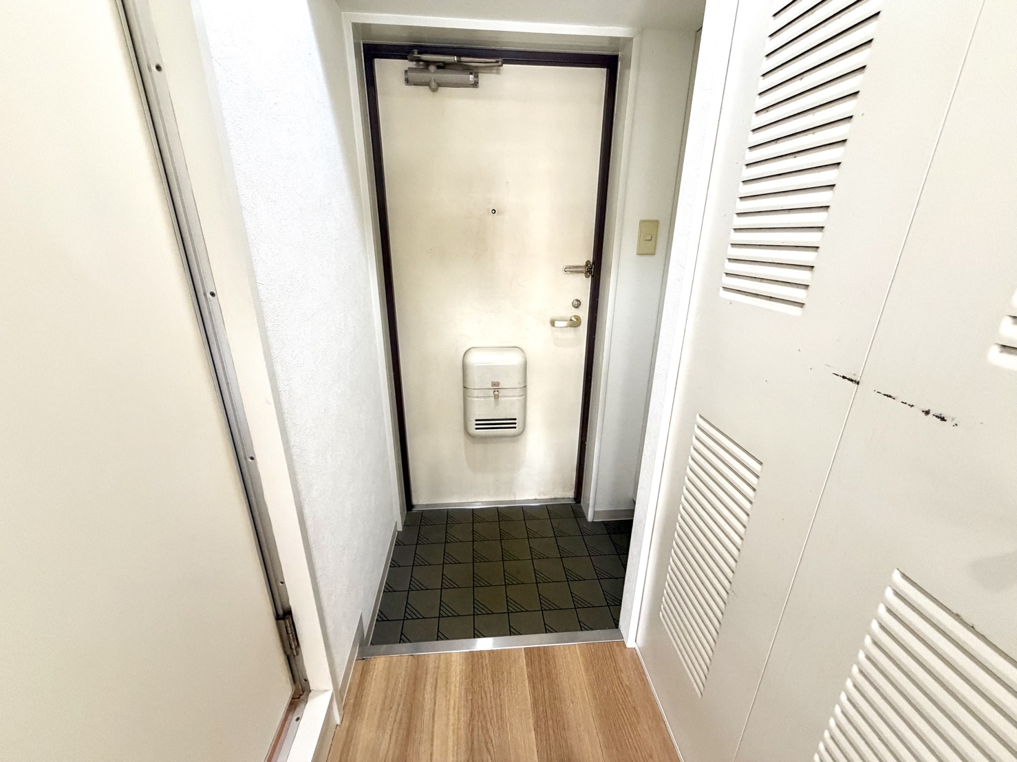 ホーユウコンフォルトステーションプラザ神戸西の玄関写真